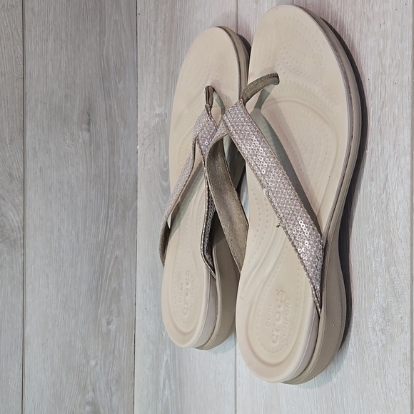 Crocs Women T strap Sequin Sandals Slide Flats shoes sz 10 - Picture 2 of 12